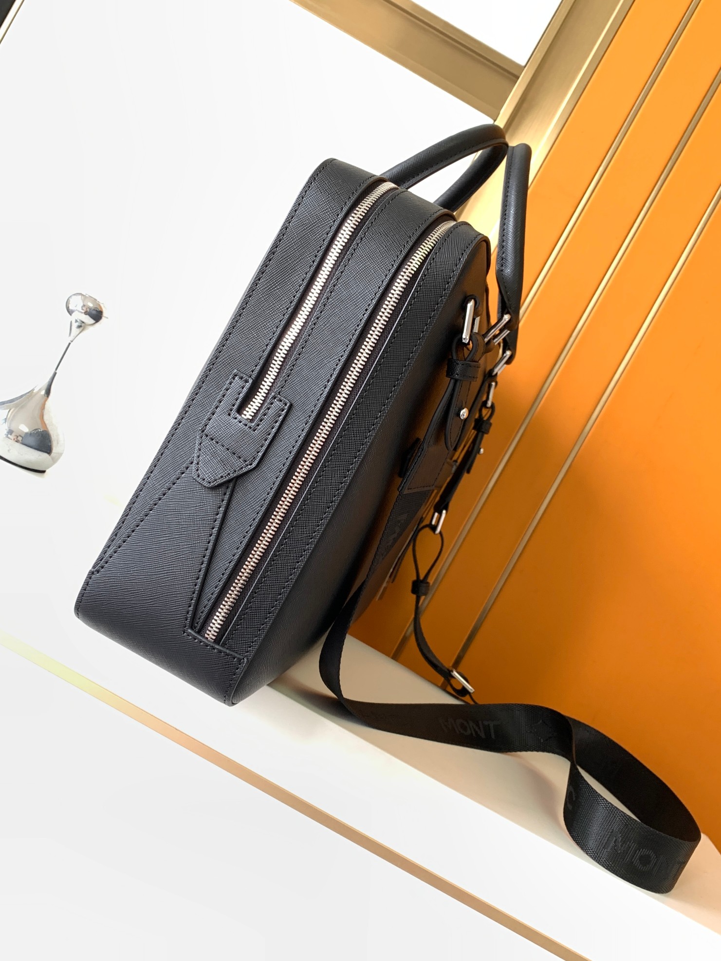 Luxury Men's Top-Handle Bags P - Leather Work Bag Men recension och pris